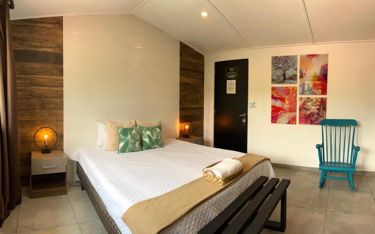 Hotel Boutique Valverde Santa Elena سان سلفادور المظهر الخارجي الصورة