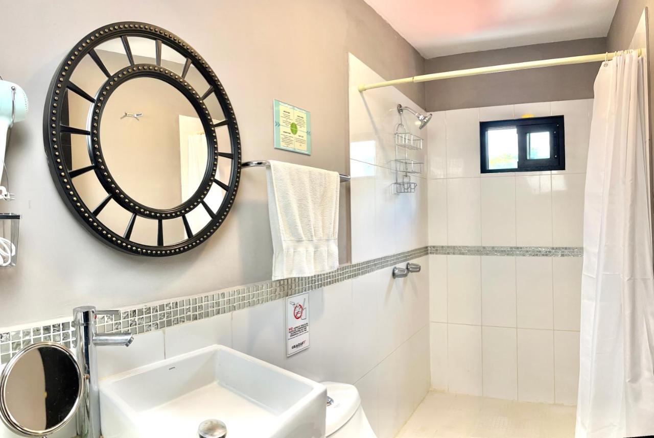 Hotel Boutique Valverde Santa Elena سان سلفادور المظهر الخارجي الصورة