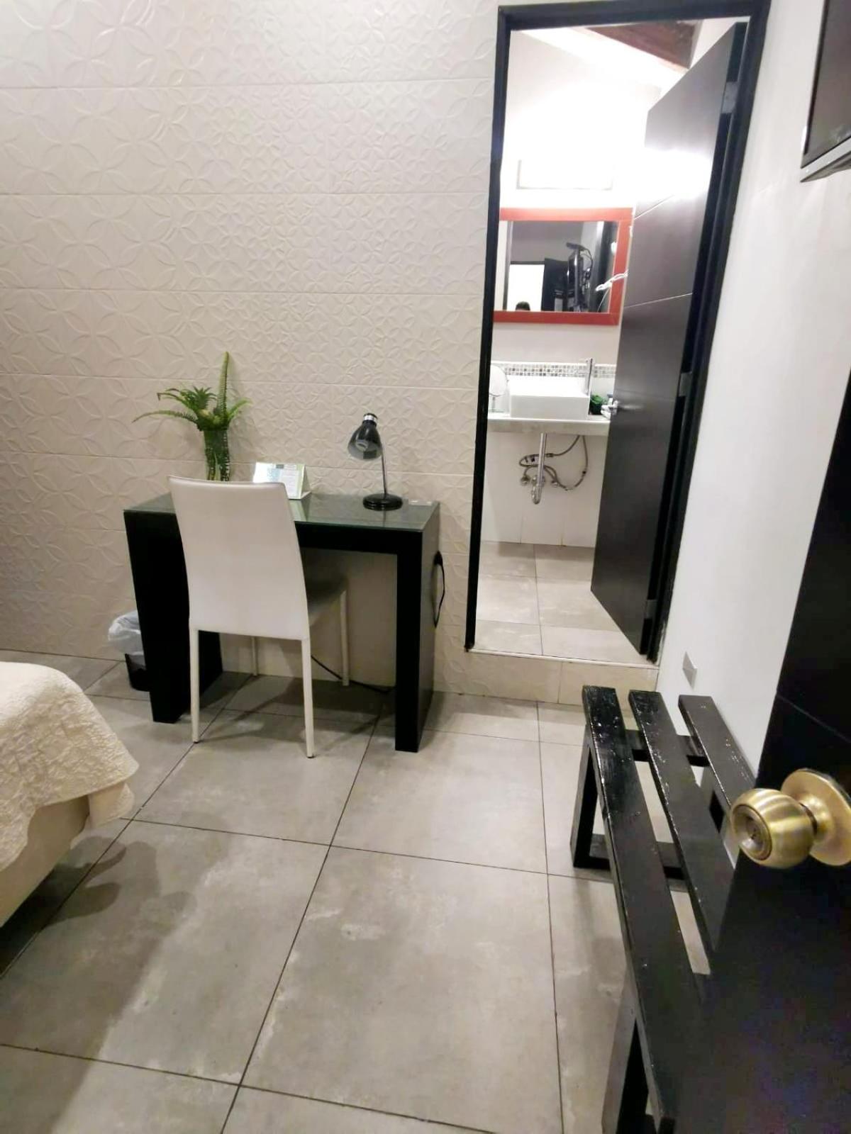 Hotel Boutique Valverde Santa Elena سان سلفادور المظهر الخارجي الصورة