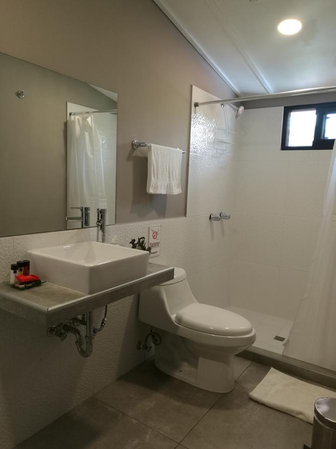 Hotel Boutique Valverde Santa Elena سان سلفادور المظهر الخارجي الصورة