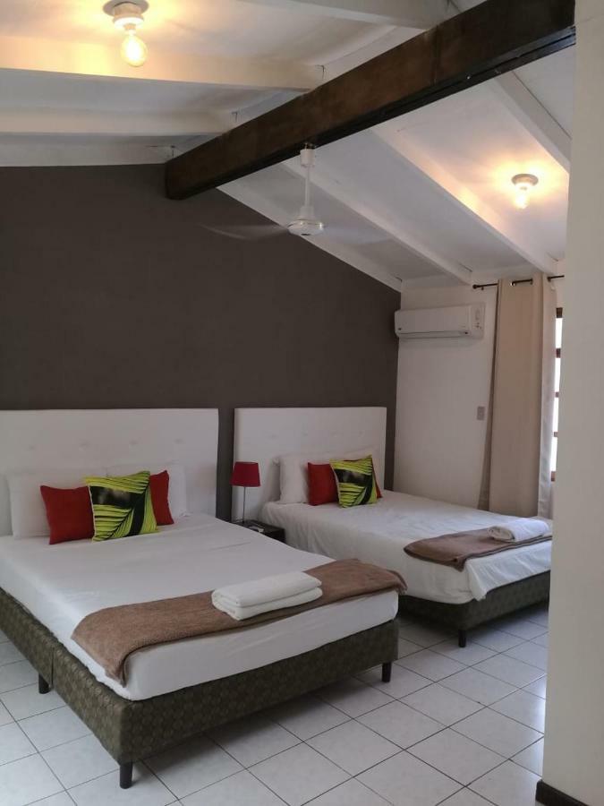 Hotel Boutique Valverde Santa Elena سان سلفادور المظهر الخارجي الصورة
